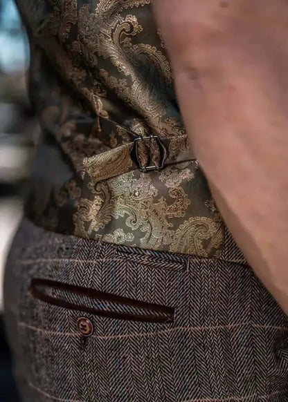 Brown Herringbone Tweed 3-Piece Suit – Double-Breasted 1920s Inspired Style