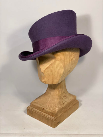 Chapeau haut-de-forme asymétrique