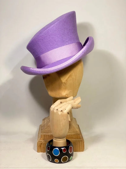 Chapeau haut-de-forme asymétrique