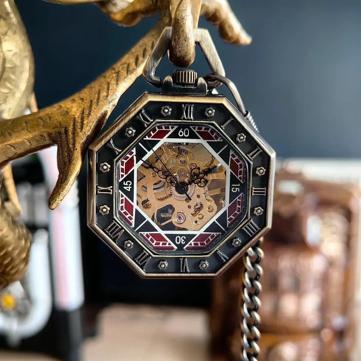 Oktagonale, hohle mechanische Taschenuhr aus Bronze