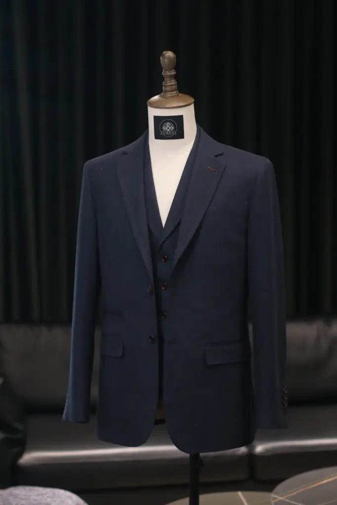 Navy Gentleman’s Three-Piece Suit – Tailored Classic Wedding Collection