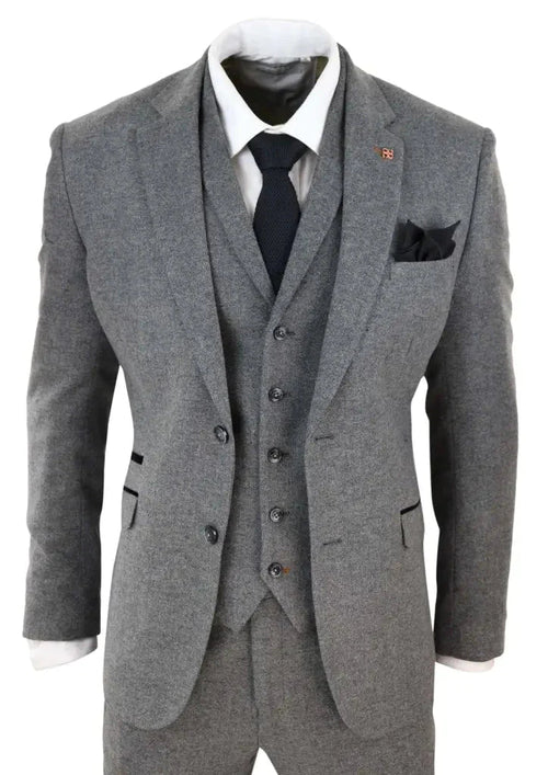 Grey Tweed 3-Piece Suit for Men – Vintage Formal Attire with Waistcoat