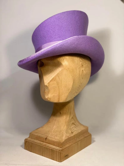 Chapeau haut-de-forme asymétrique